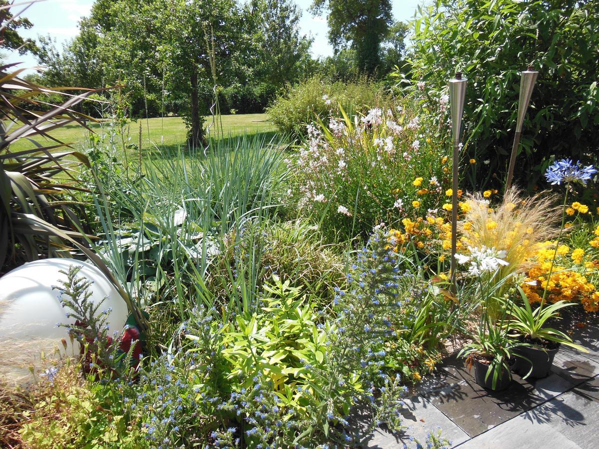 Le Clos Des Pommiers Bed & Breakfast 3*