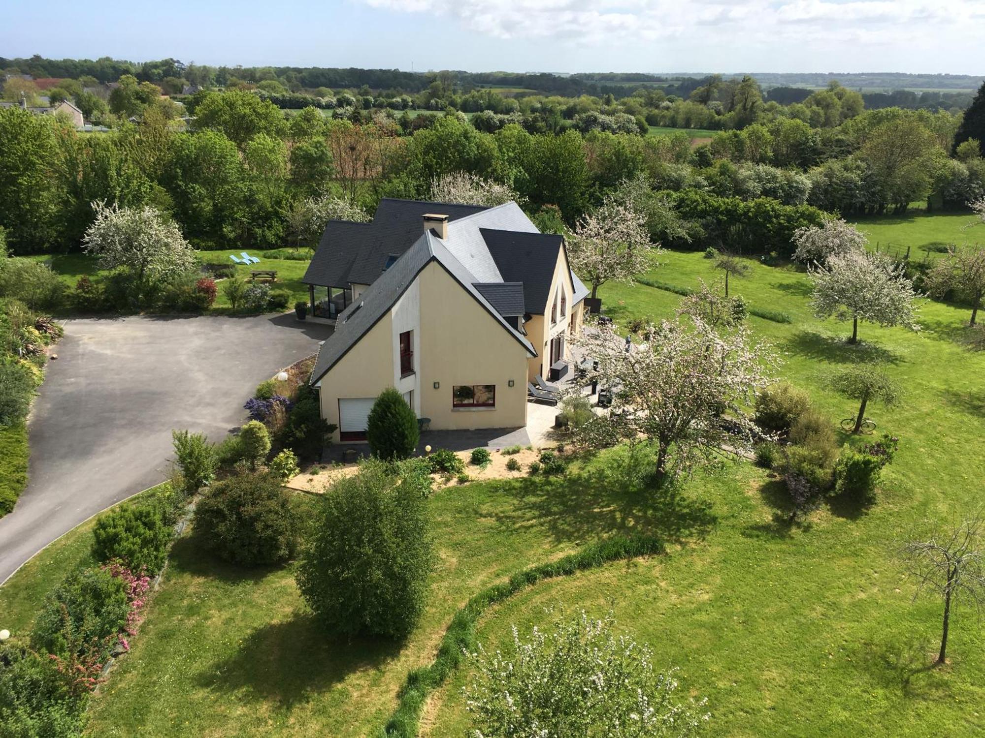 Le Clos Des Pommiers Bed & Breakfast 3*